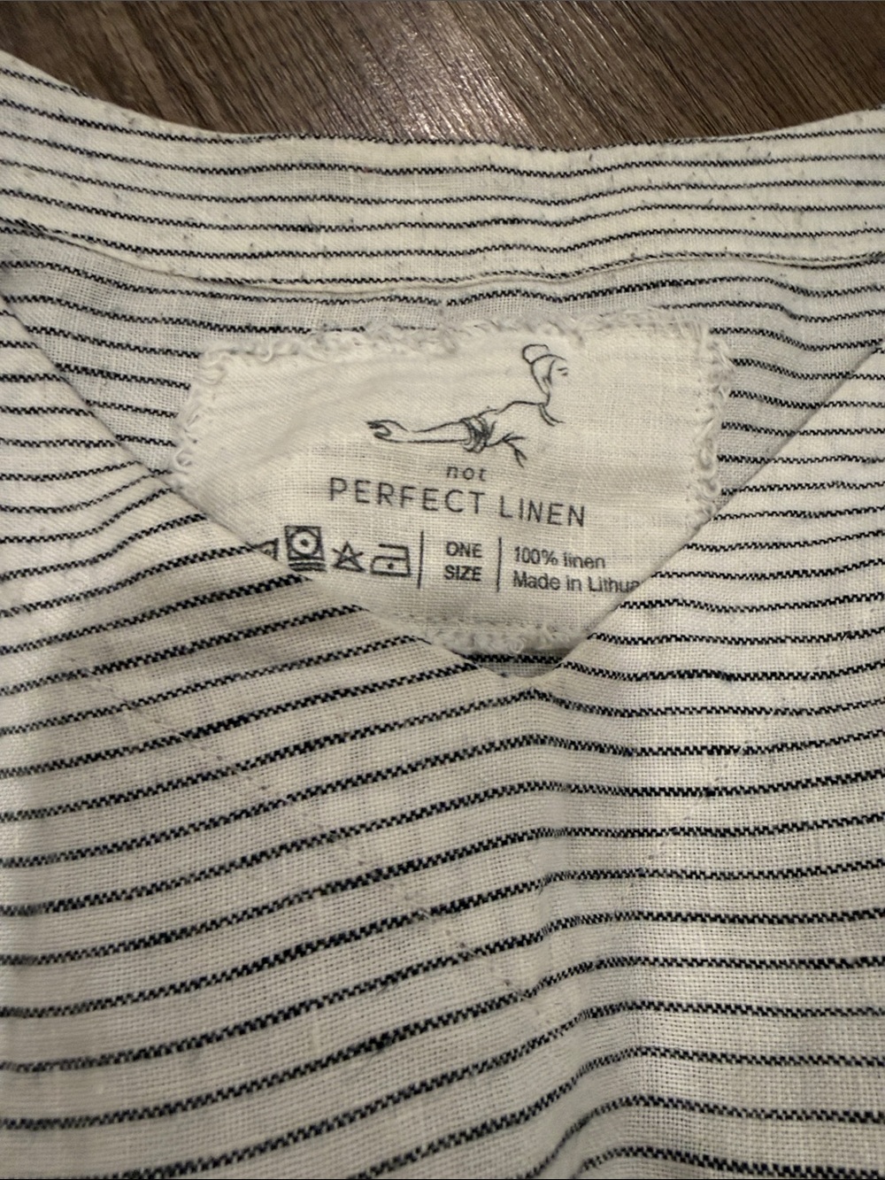 notPERFECTLINEN Striped Scoop-Neck Tee in White and Black - Picture 2 of 3